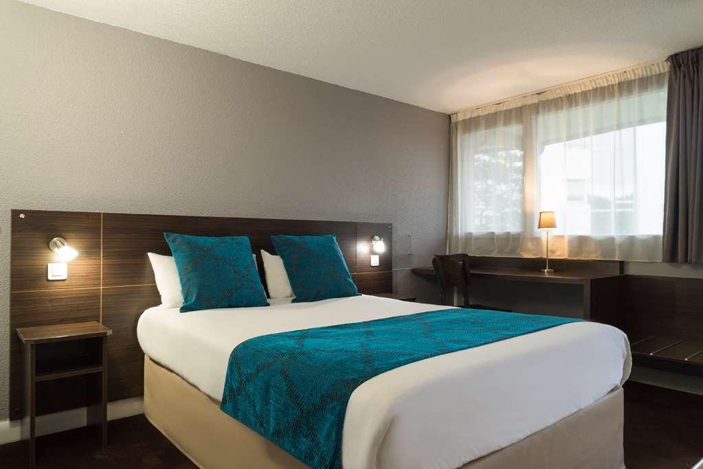 Sure Hotel By Best Western Biarritz Aeroport Anglet Oda fotoğraf