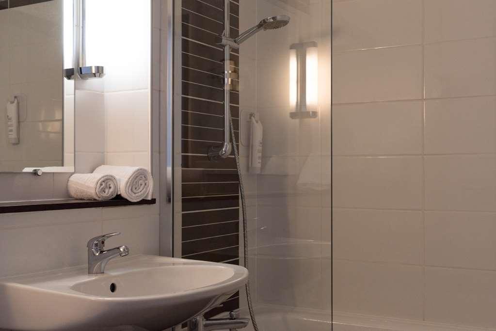 Sure Hotel By Best Western Biarritz Aeroport Anglet Oda fotoğraf